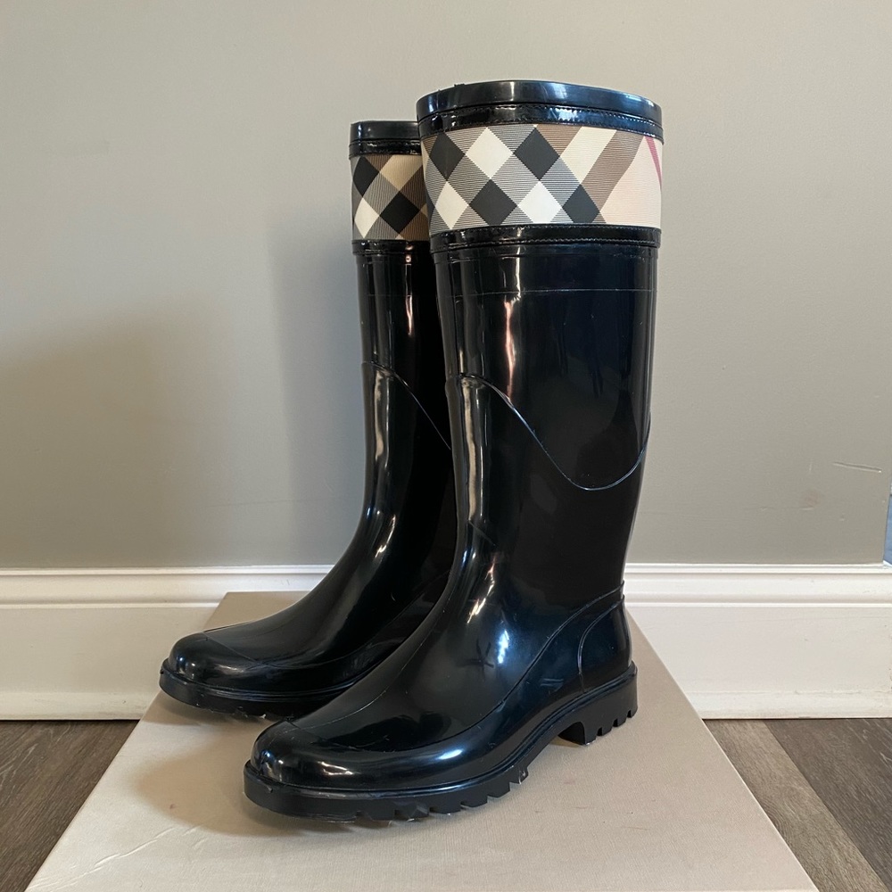 Burberry Crosshill Rain Boots - Size EUR 38/US 8